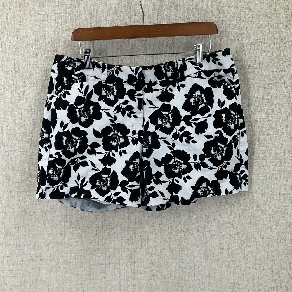 WHBM Shorts Women 12 Black White Floral Cotton Classic Boho Travel Preppy